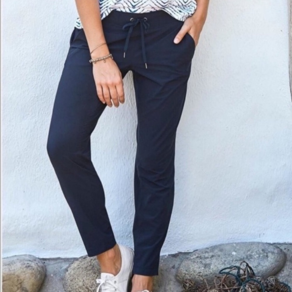 Athleta midtown ankle reflective pants